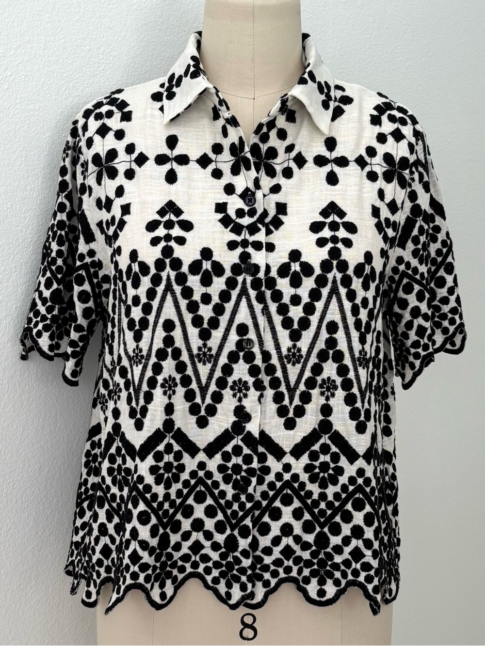Zara ZW Collection Contrast Embroidery Shirt NWT Cream Black Embroidered M